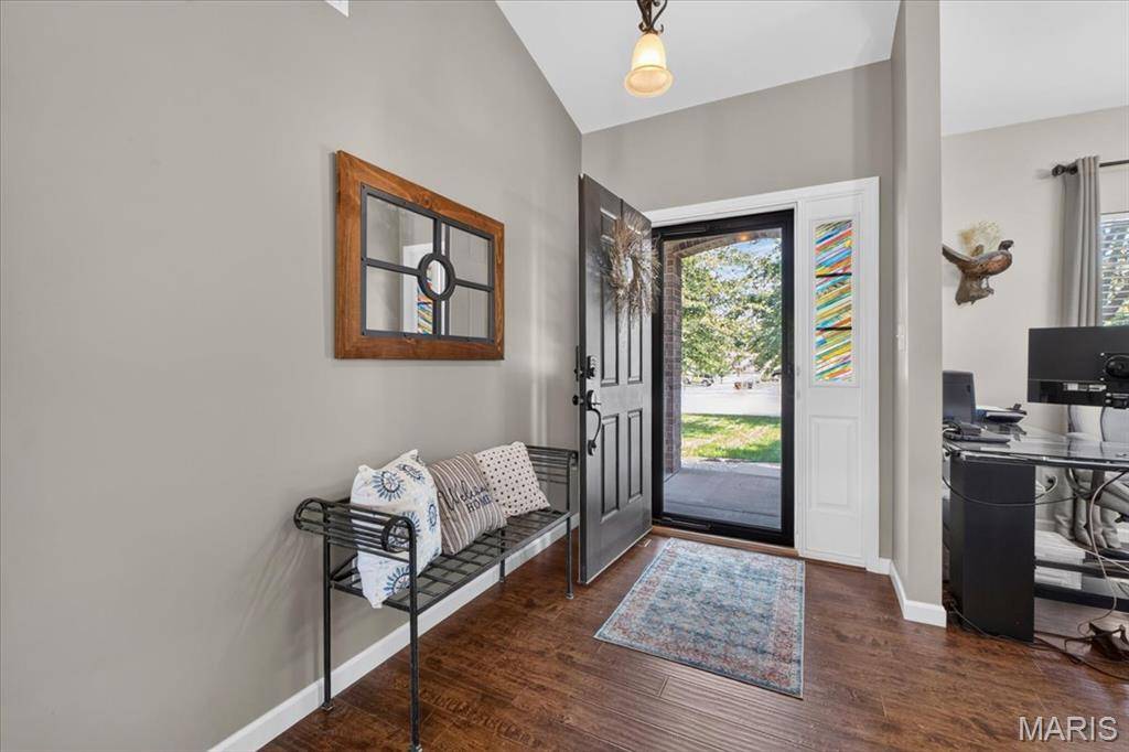323 Mason Glen DR, Lake St Louis, MO 63367