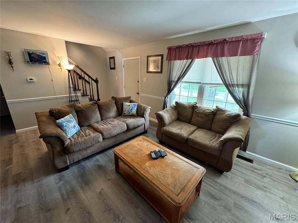 38 W Garden Walk DR, St Peters, MO 63376