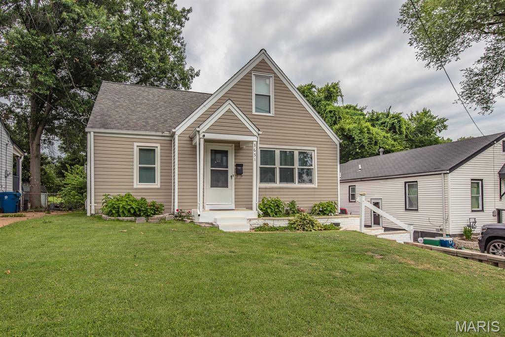 3651 Hilleman AVE, St John, MO 63114