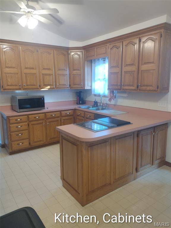 885 Shannon Hills LN, Robertsville, MO 63072