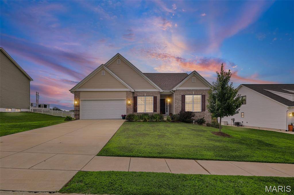 207 Grand Rapids LN, Edwardsville, IL 62025
