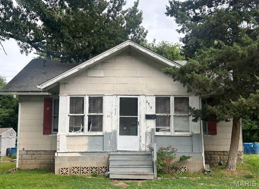 2916 Sanford AVE, Alton, IL 62002
