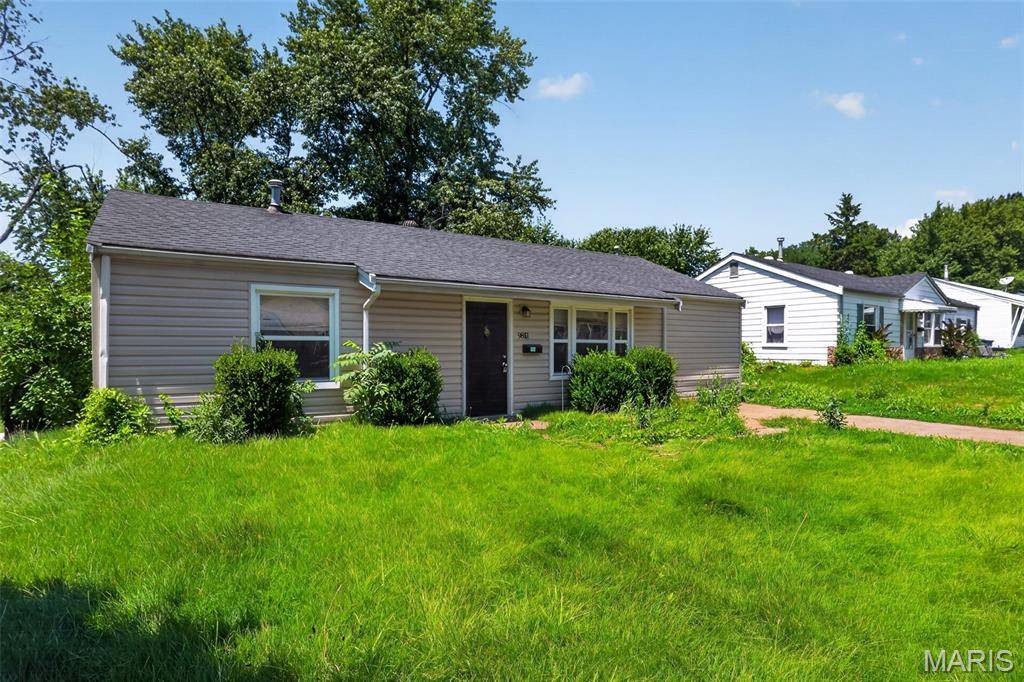 9851 Vickie PL, St Louis, MO 63136