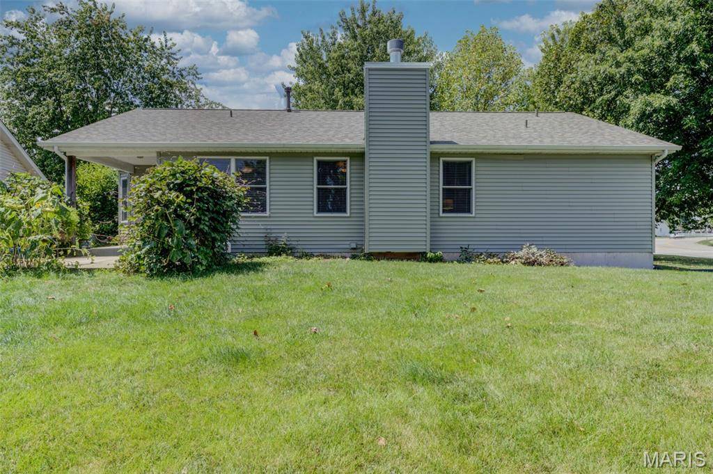 1236 Saint Matthew AVE, O'fallon, MO 63366