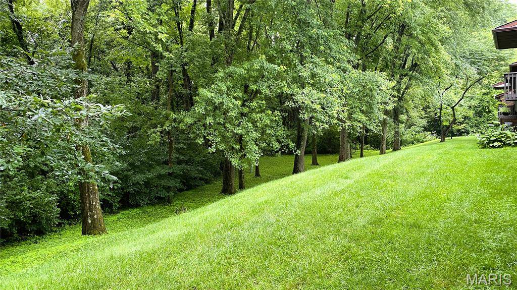 307 Northcrest DR, Collinsville, IL 62234