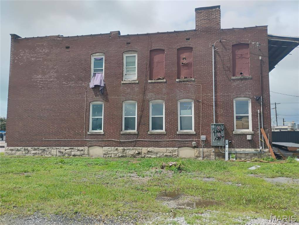 2013 Grand AVE #A,B,A,B, Granite City, IL 62040