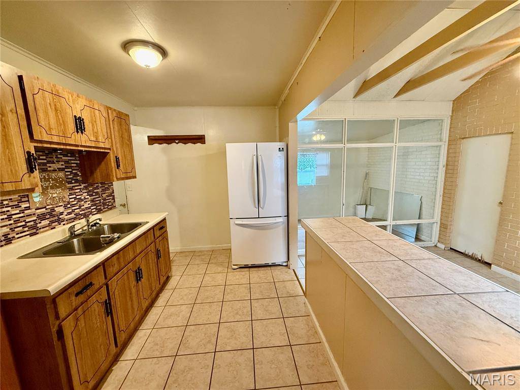 330 N 40th ST, Belleville, IL 62226