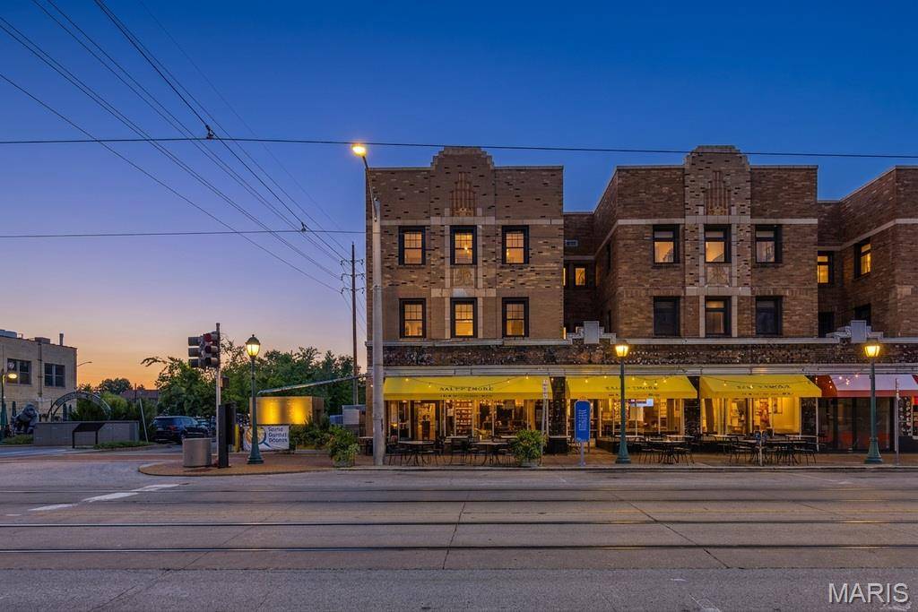 603 Westgate AVE #603D, University City, MO 63130