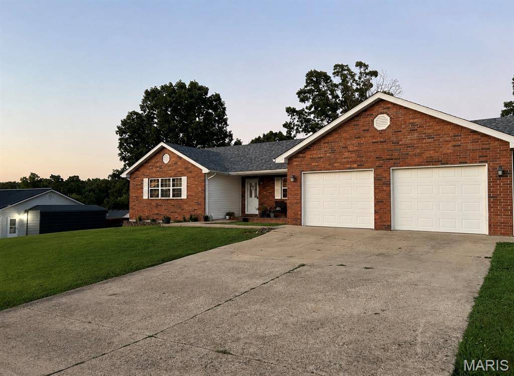 19758 Sugar LN, Waynesville, MO 65583