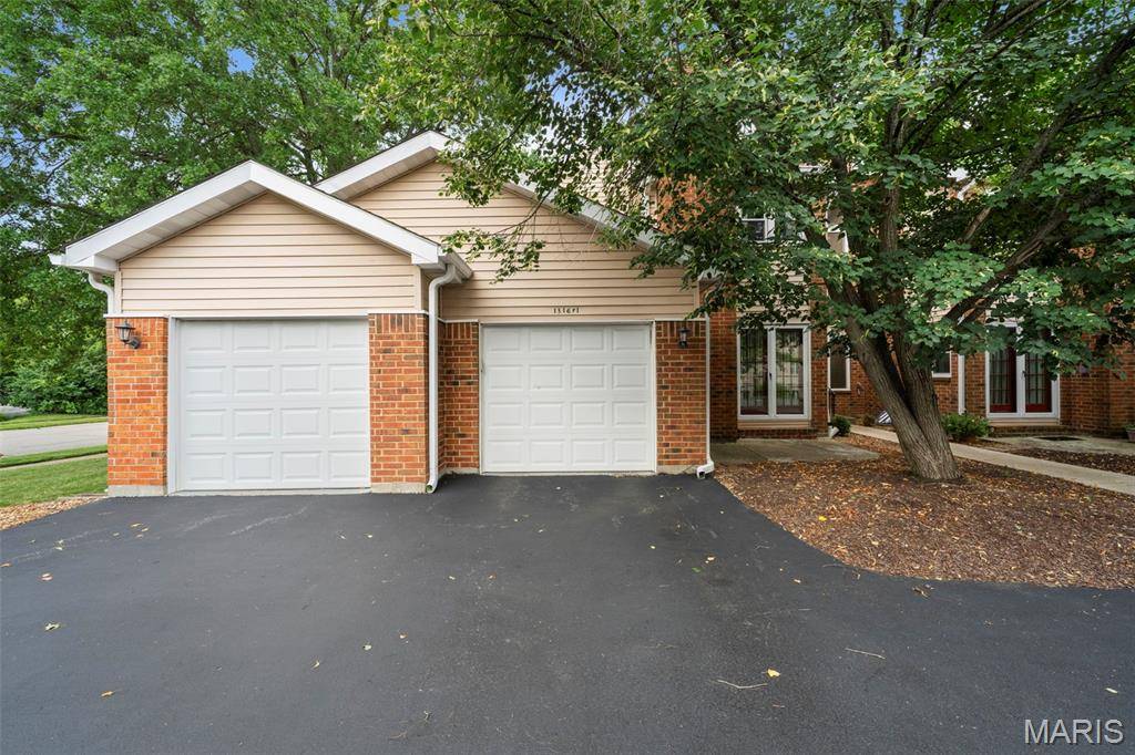 1316 Holgate DR #F1, Ballwin, MO 63021