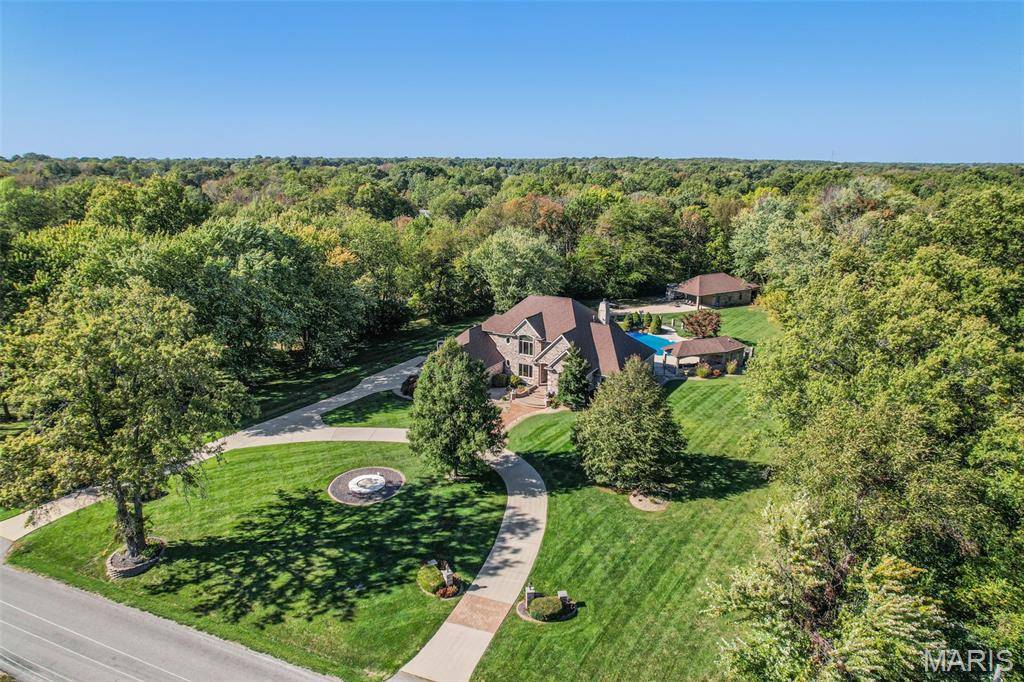 614 Lower Marine RD, Troy, IL 62294