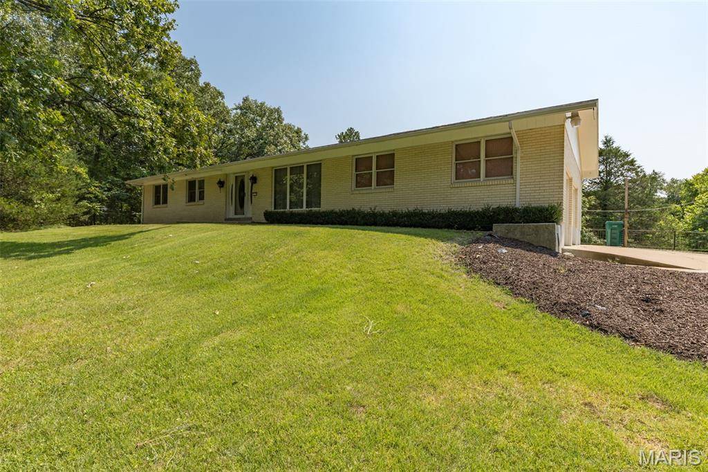 3964 Fountain City RD, De Soto, MO 63020