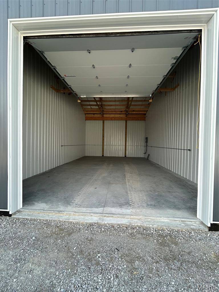 5327 Godfrey RD, Godfrey, IL 62035