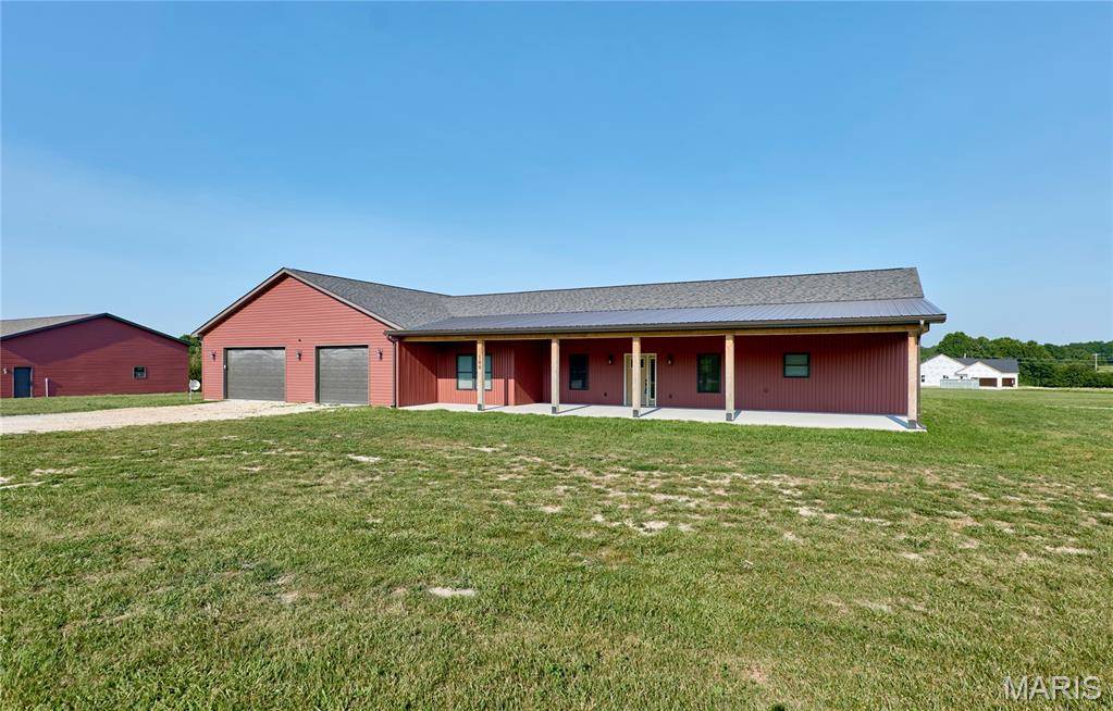 100 Blackmore RD, Foley, MO 63347