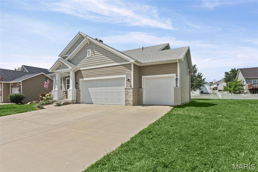520 Longfellow DR, O'fallon, IL 62269