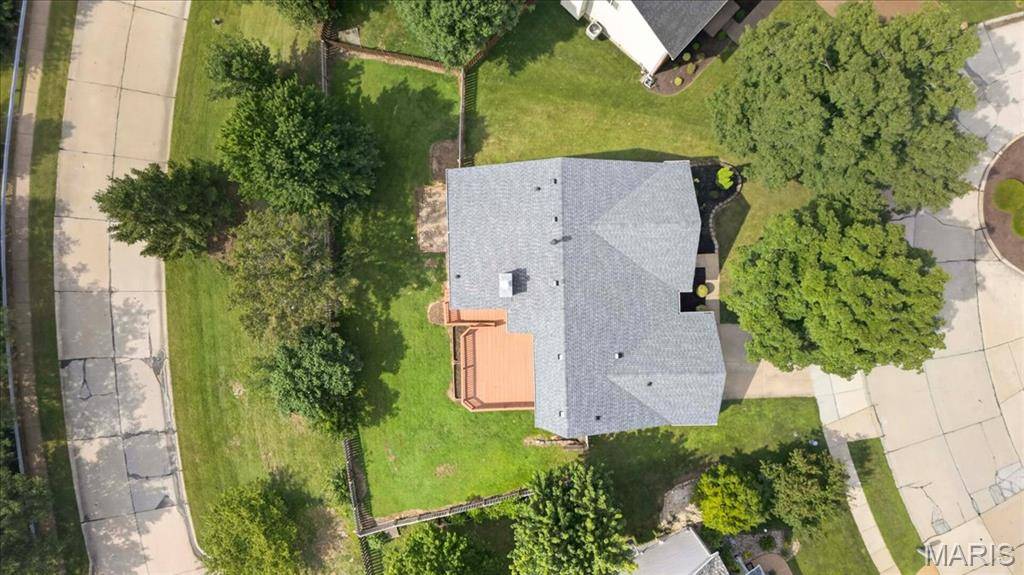1005 Grand Tree CT, Fenton, MO 63026