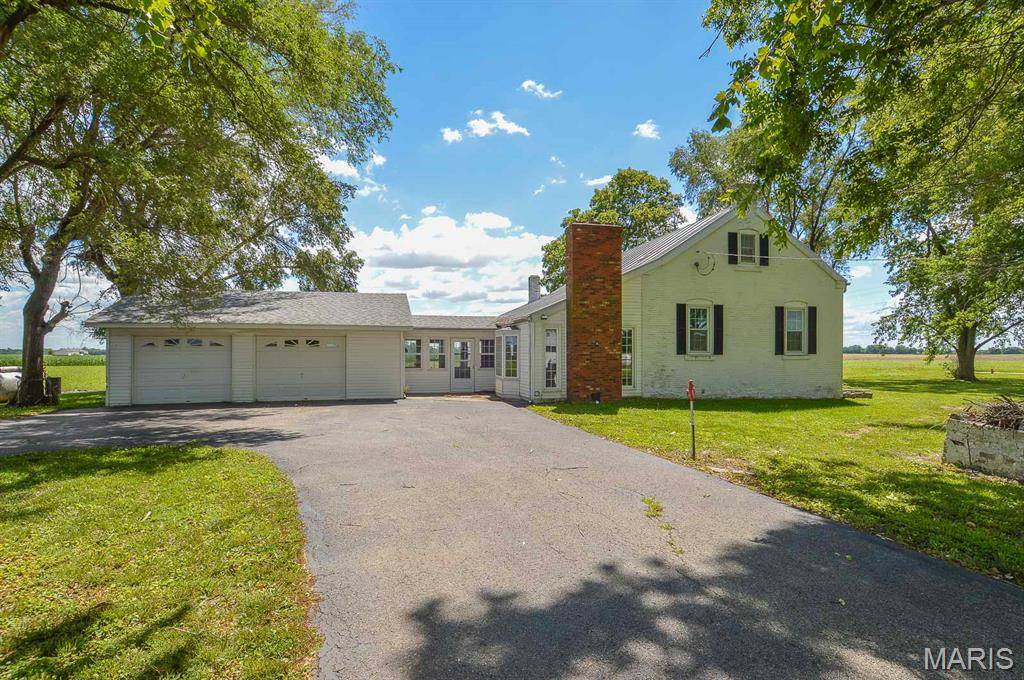 4921 KK RD, Waterloo, IL 62298