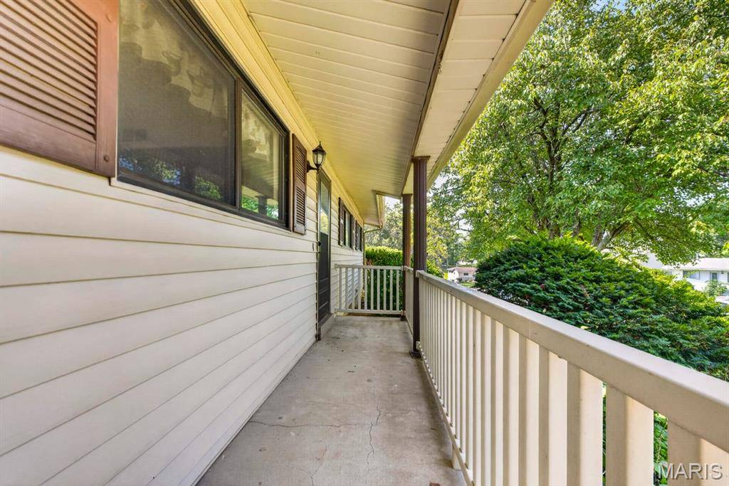 4146 Garvey DR, Mehlville, MO 63129