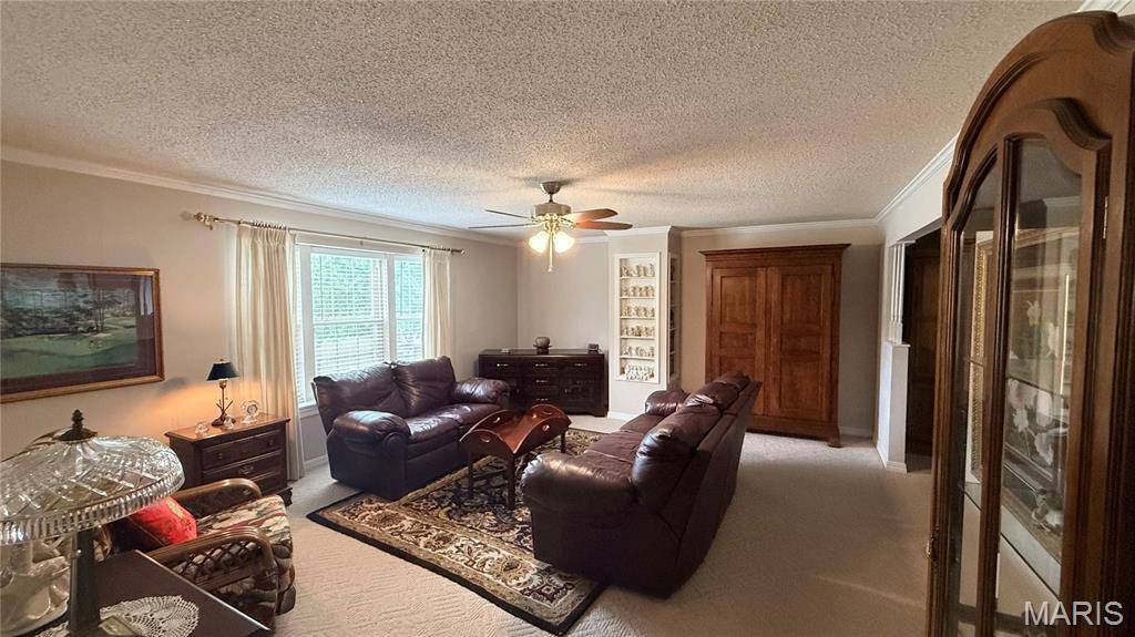 1912 Fernwood RD, Poplar Bluff, MO 63901
