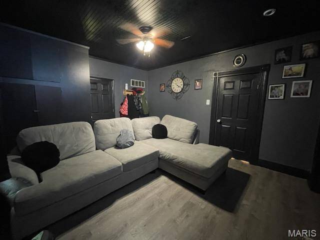 405 S Clinton ST, New Athens, IL 62264