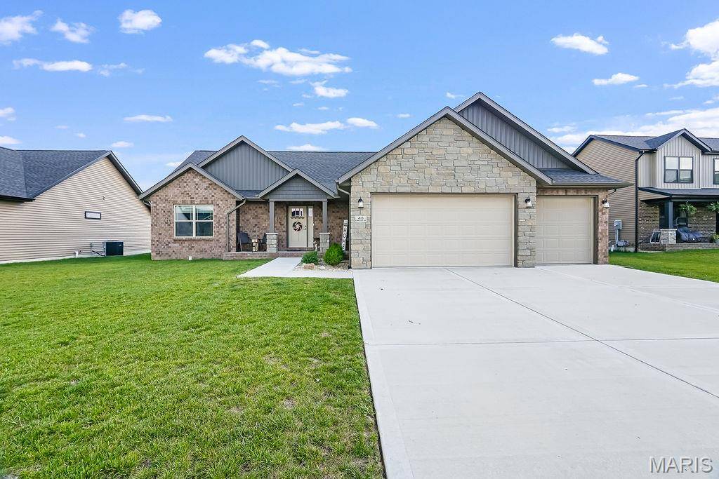 413 Rumsfeld DR, Troy, IL 62294