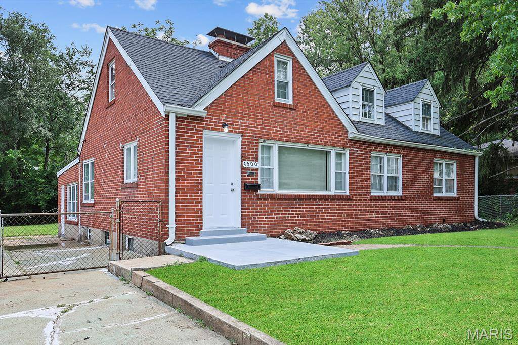 4500 Begg BLVD, Northwoods, MO 63121