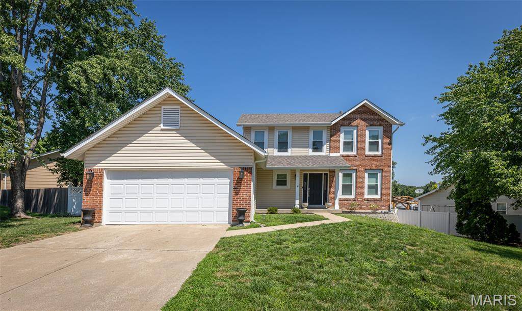 15 Barrington DR, St Peters, MO 63376