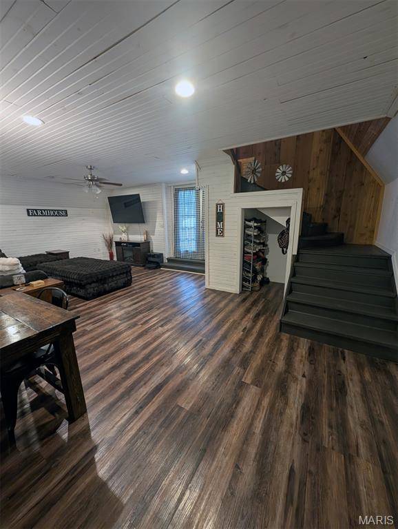 100 E Bloomfield AVE, Bloomfield, MO 63825