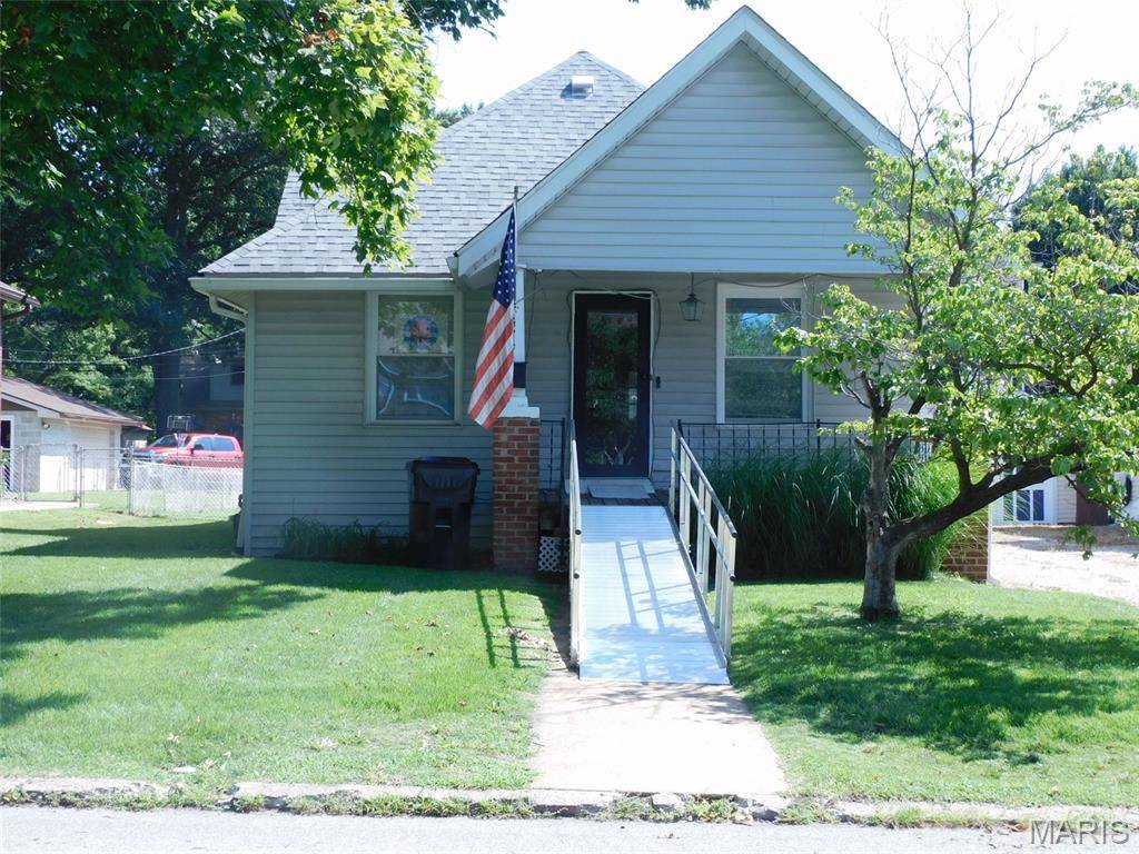 412 S Virginia AVE, Belleville, IL 62220