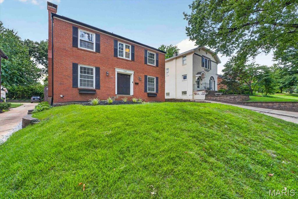 7324 Northmoor DR, St Louis, MO 63105