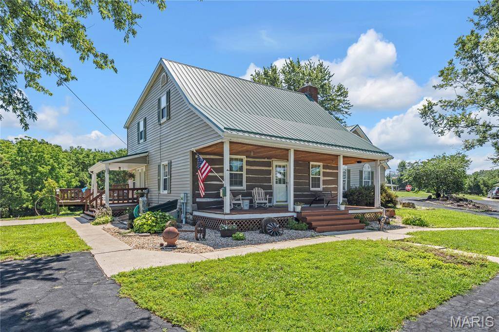 2302 Berkemeyer RD, Hermann, MO 65041
