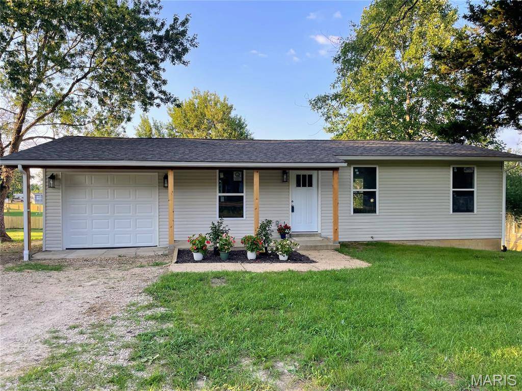 1671 Elmont RD, Sullivan, MO 63080