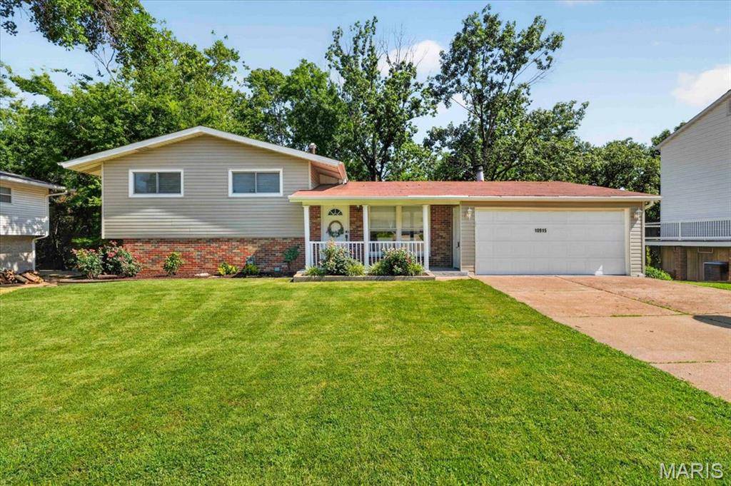 10915 Ridge Forest DR, Unincorporated, MO 63123