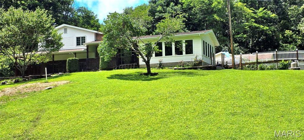 601 Erskine ST, Chester, IL 62233