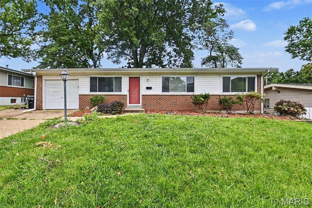 2640 Suffolk PL, Florissant, MO 63033