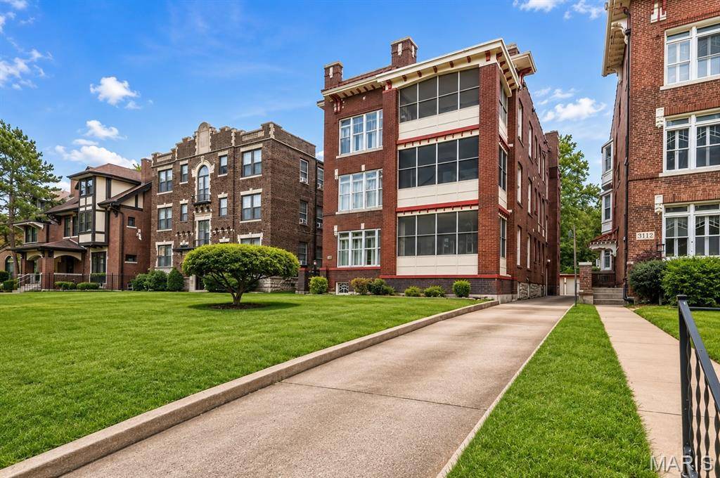 5138 Waterman BLVD, St Louis, MO 63108