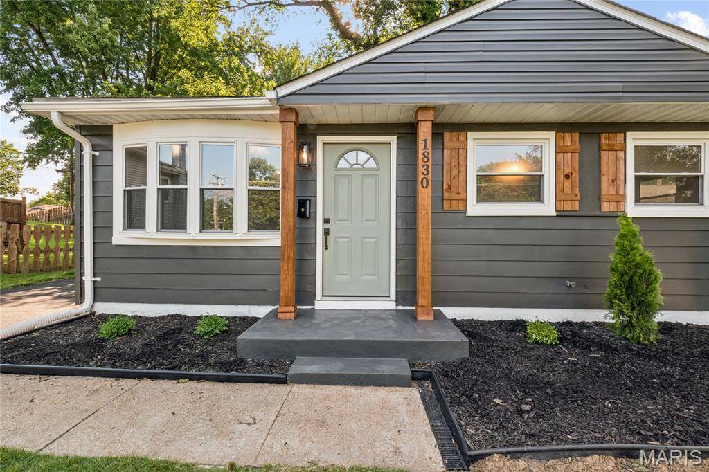1830 Washington ST, Florissant, MO 63033
