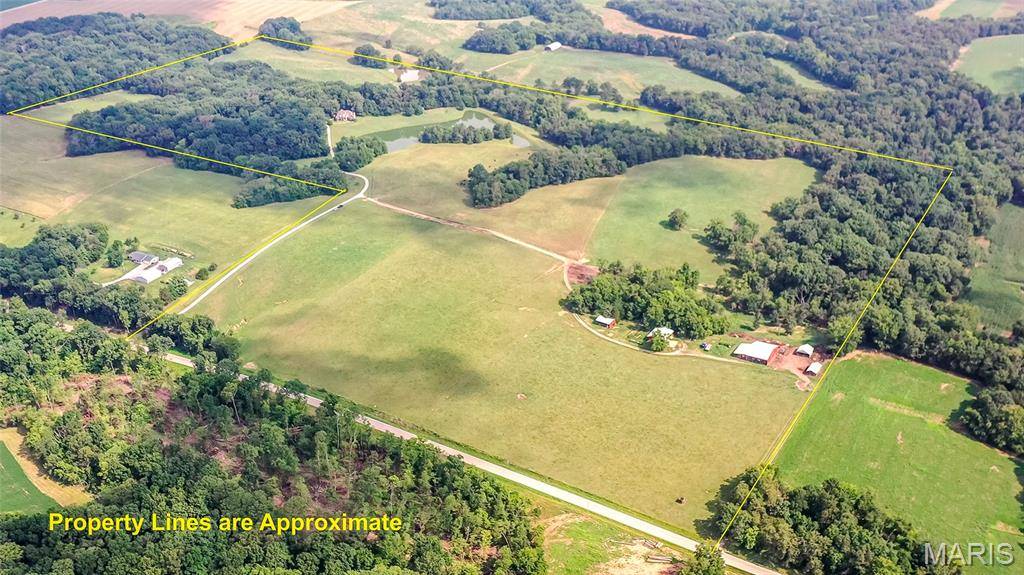 Along Wine Hill RD, Chester, IL 62233