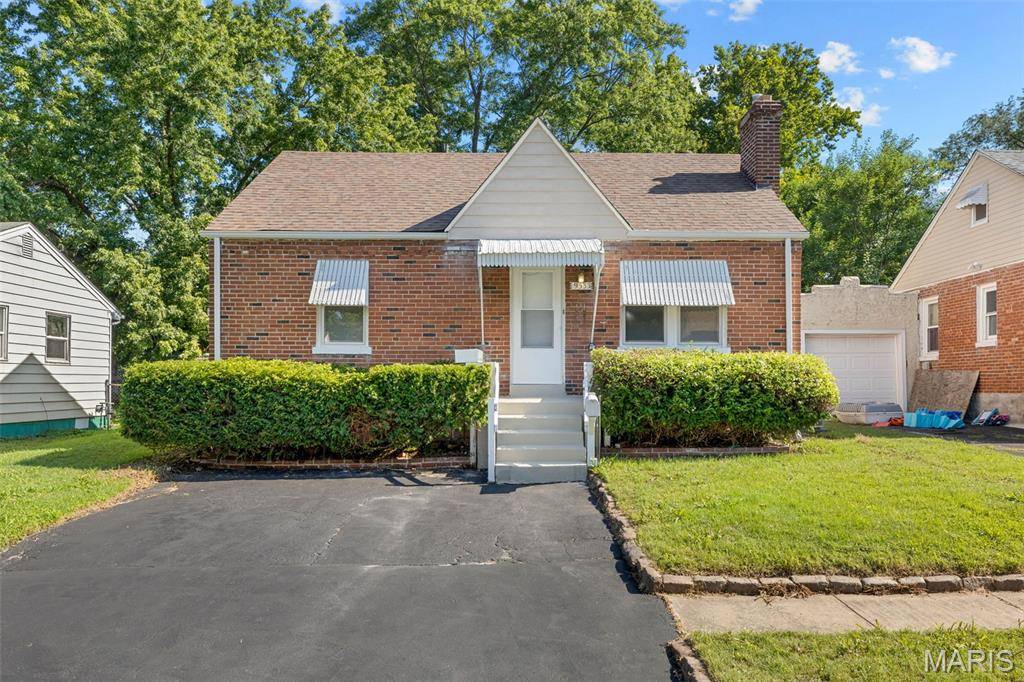 9533 Muriel AVE, Overland, MO 63114