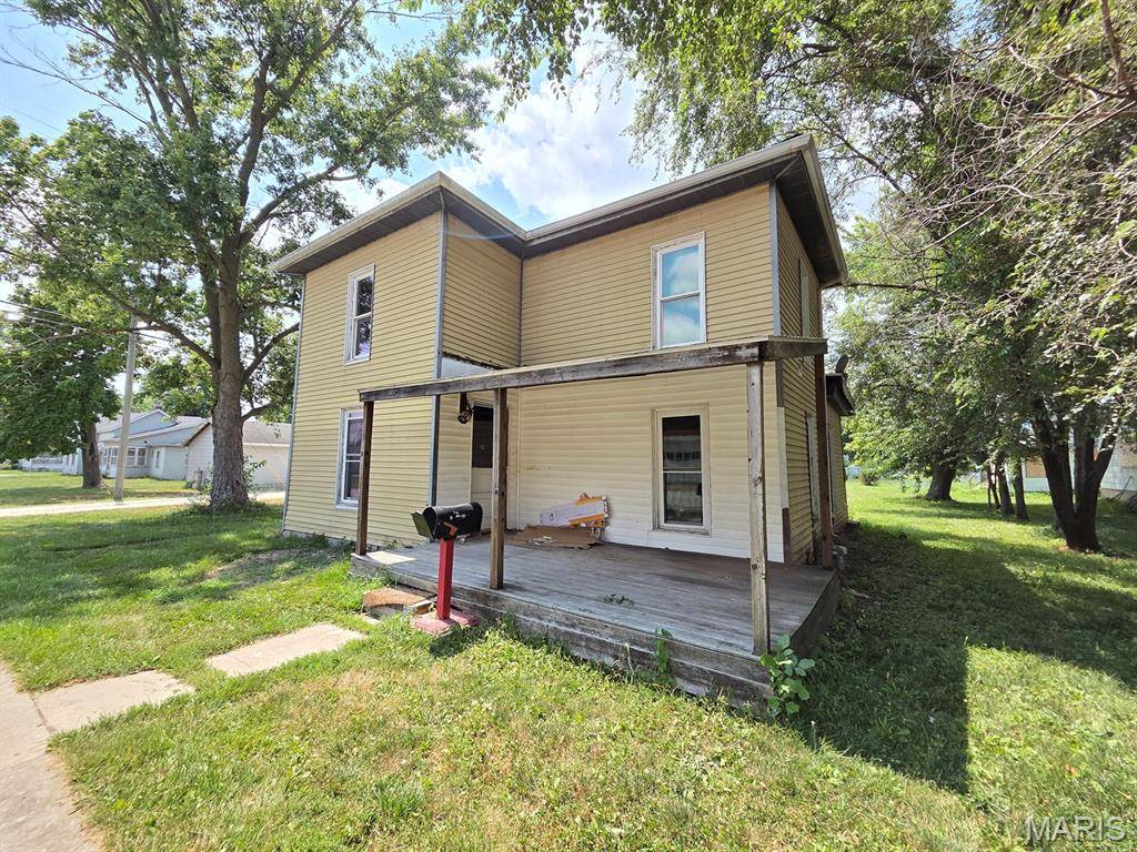 256 N Jefferson ST, Kahoka, MO 63445