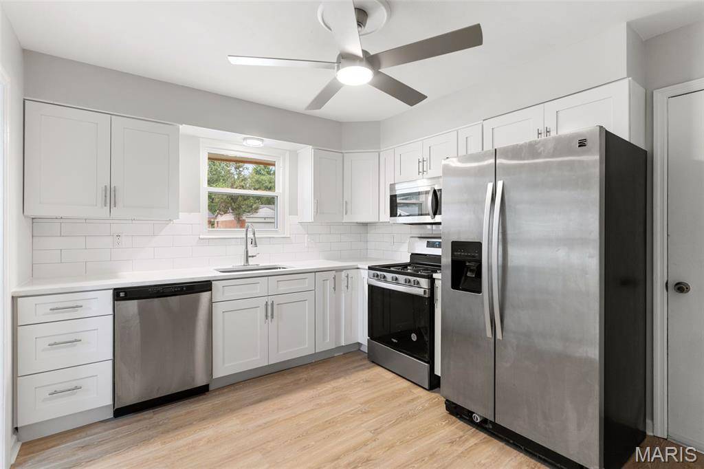 8033 Amherst AVE, University City, MO 63130