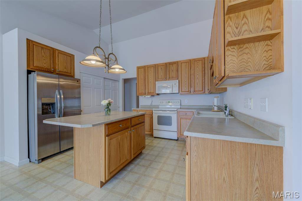 340 McIntyre CT, Wentzville, MO 63385