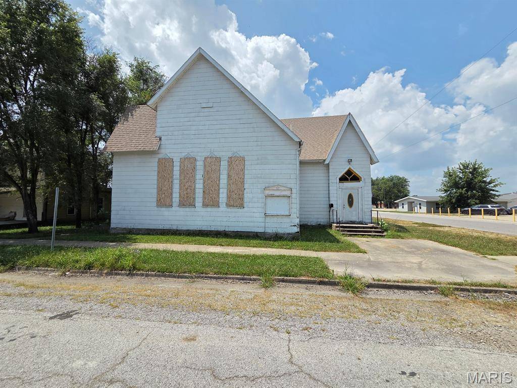 266 N Jefferson ST, Kahoka, MO 63445