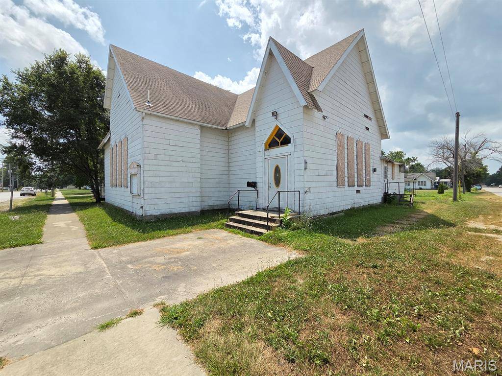 266 N Jefferson ST, Kahoka, MO 63445