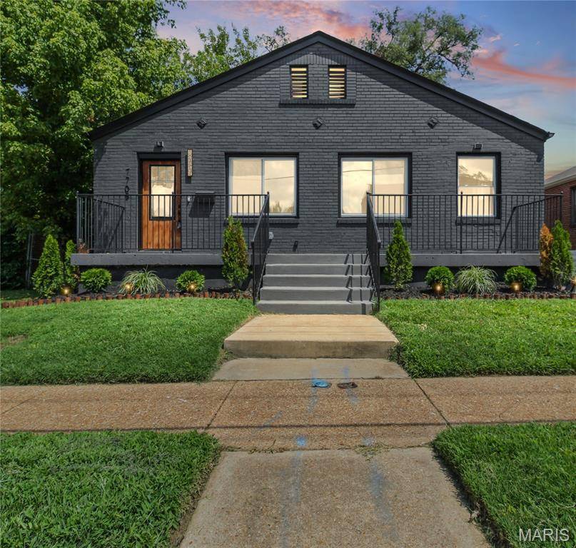 7705 W Bruno AVE, Richmond Heights, MO 63117