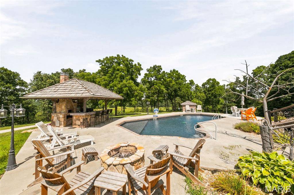 4179 Highway EE, Owensville, MO 65066