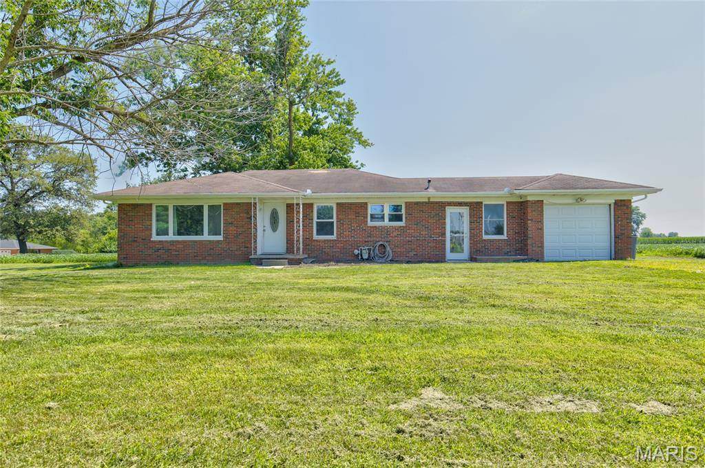 7929 Brighton Bunker Hill RD, Bunker Hill, IL 62014