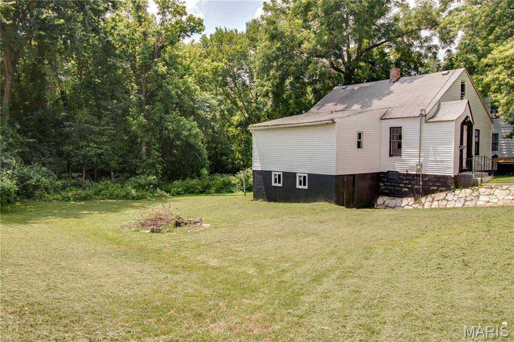 619 Elfgen ST, Alton, IL 62002