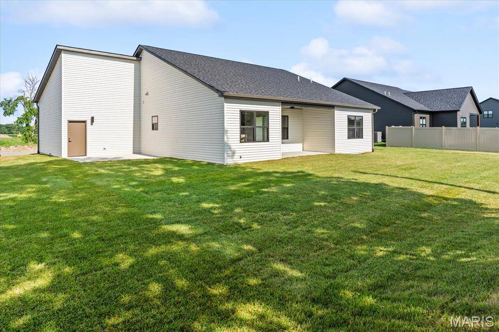 581 Tea Olive BLVD, O'fallon, IL 62269