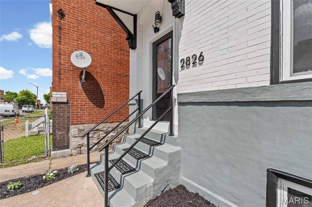 2826 Iowa AVE, St Louis, MO 63118